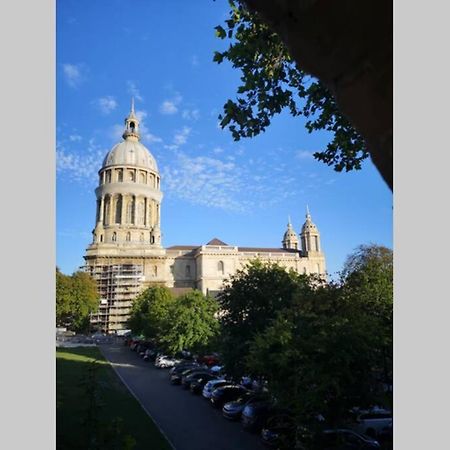 Appartement Au Coeur Des Remparts บูโลญ-ซูร์-แมร์ ภายนอก รูปภาพ