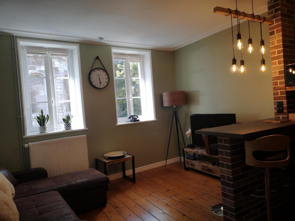 Appartement Au Coeur Des Remparts บูโลญ-ซูร์-แมร์ ภายนอก รูปภาพ